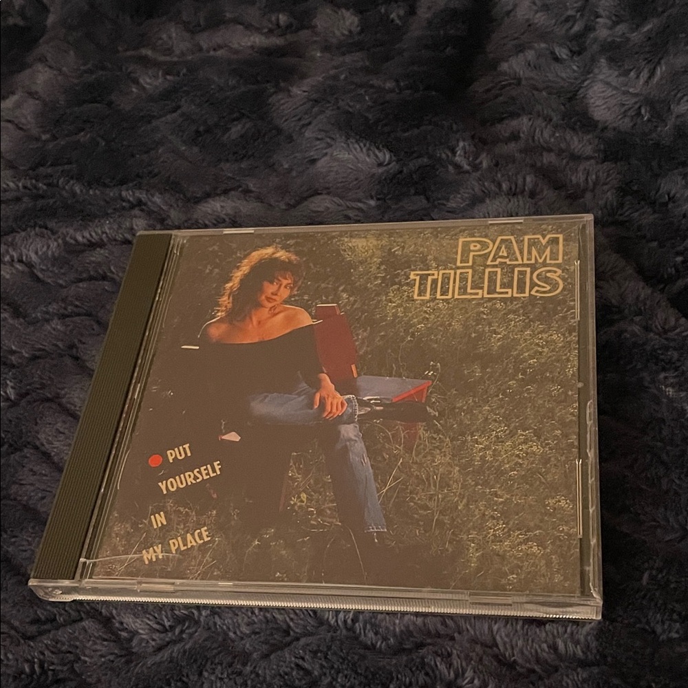 Pam Tillis Put Yourself In My Place CD